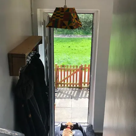 River Airebnb منزل للإقامة برادفورد